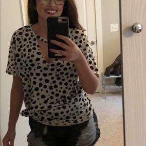 Size small oversized boutique polka dot print with keyhole neck